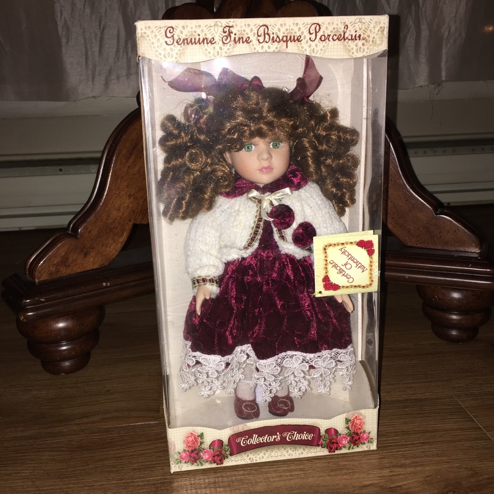 Collector’s choice LIMITED EDITION porcelain doll